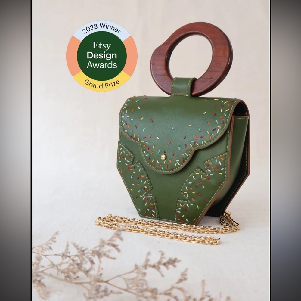 Marigaby Vegan Handmade Etsy 2023 Design Grand Prize - Green - NWT - GORG!!